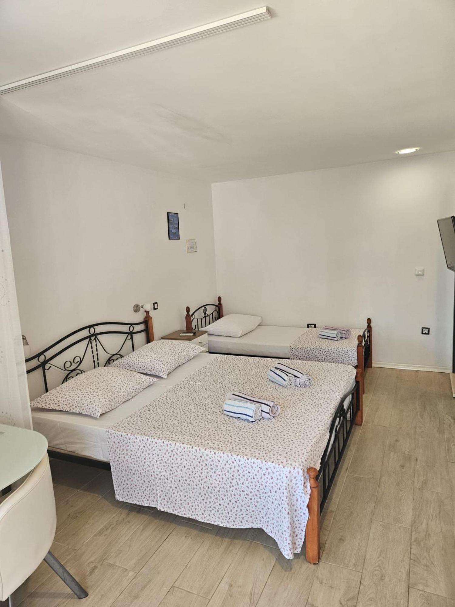 Apartments Gabi Omiš Exterior foto